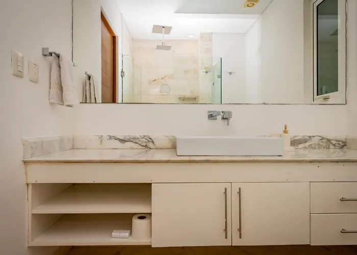 Magnificent 2 Blocks From The And 5th Ave * Playa del Carmen